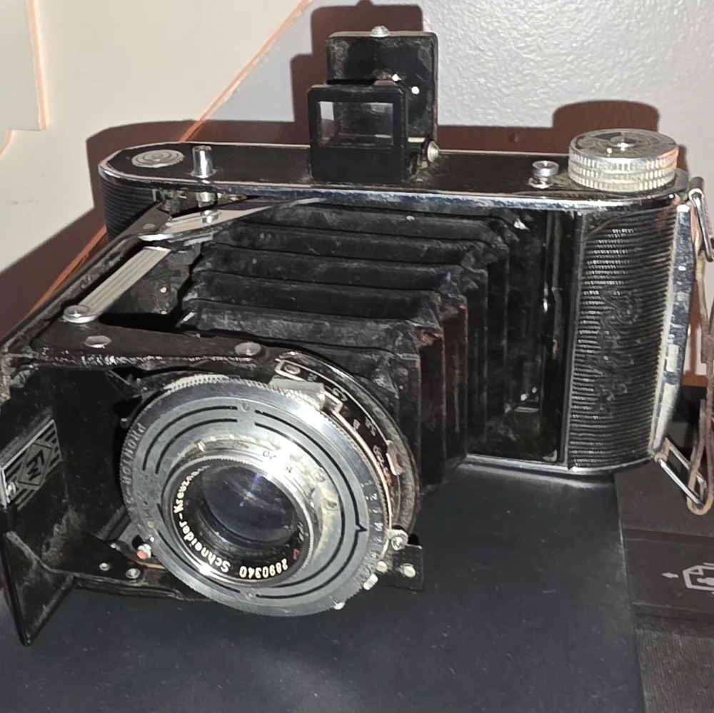 Vintage Folding Camera - Black